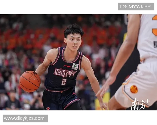 山西队主场大胜深圳队，霸气守住榜首位置，取得四连胜